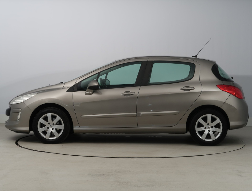 Peugeot 308, 2010