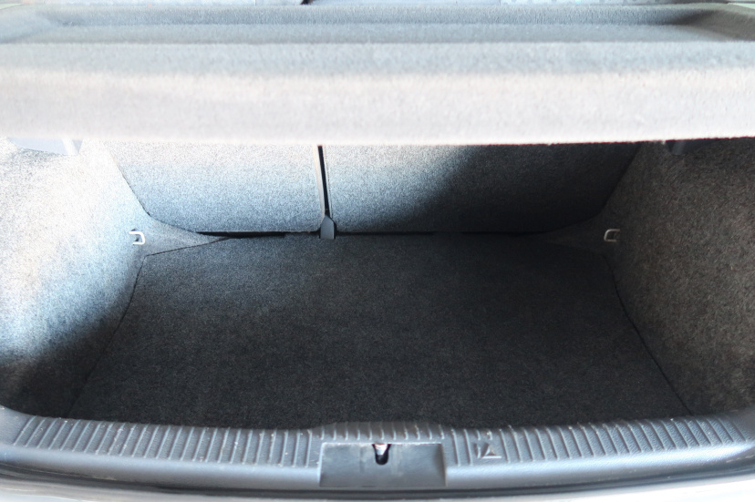 Volkswagen Polo, 2002