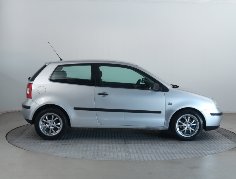 Volkswagen Polo, 2002