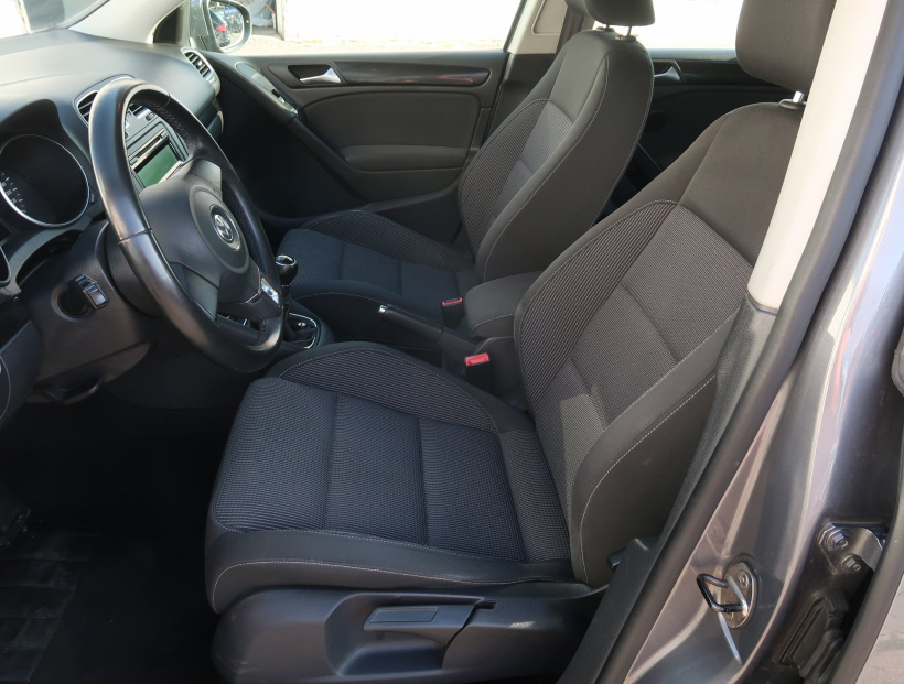 Volkswagen Golf, 2012