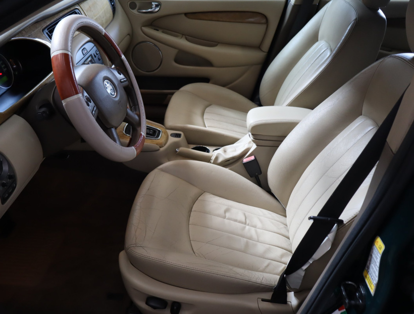 Jaguar X-Type, 2004