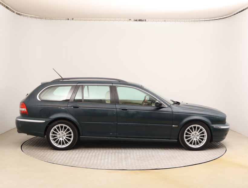 Jaguar X-Type, 2004