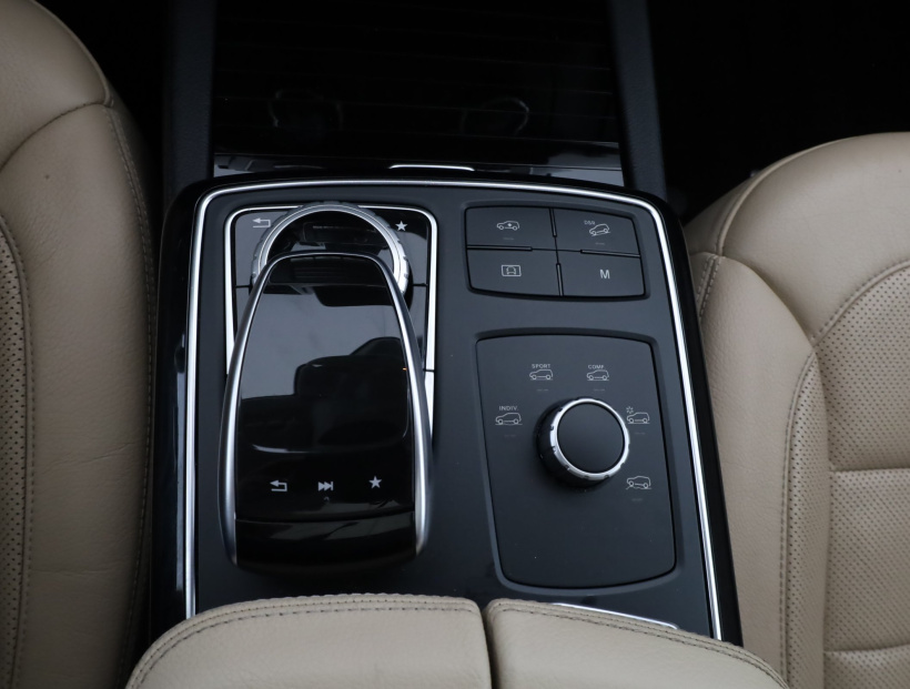 Mercedes-Benz GLS, 2017