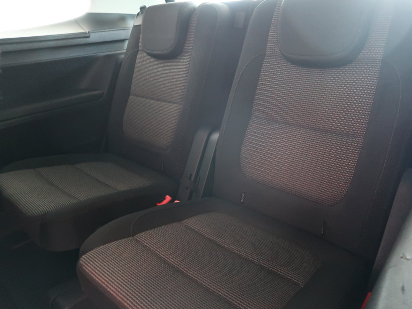 Volkswagen Sharan, 2011