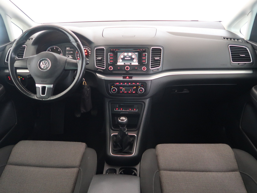 Volkswagen Sharan, 2011