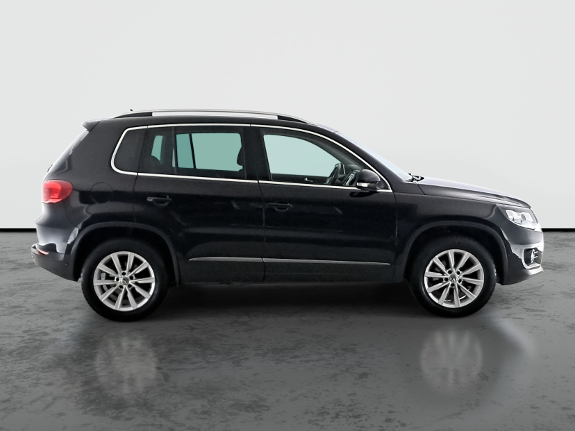 Volkswagen Tiguan, 2015