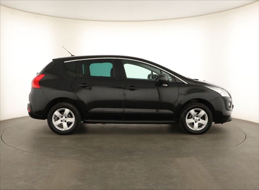 Peugeot 3008, 2012