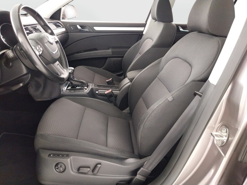Škoda Superb, 2010