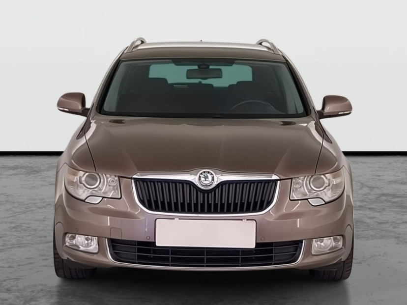 Škoda Superb, 2010