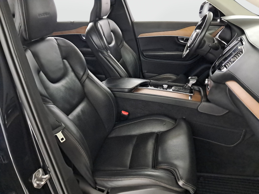 Volvo XC90, 2019