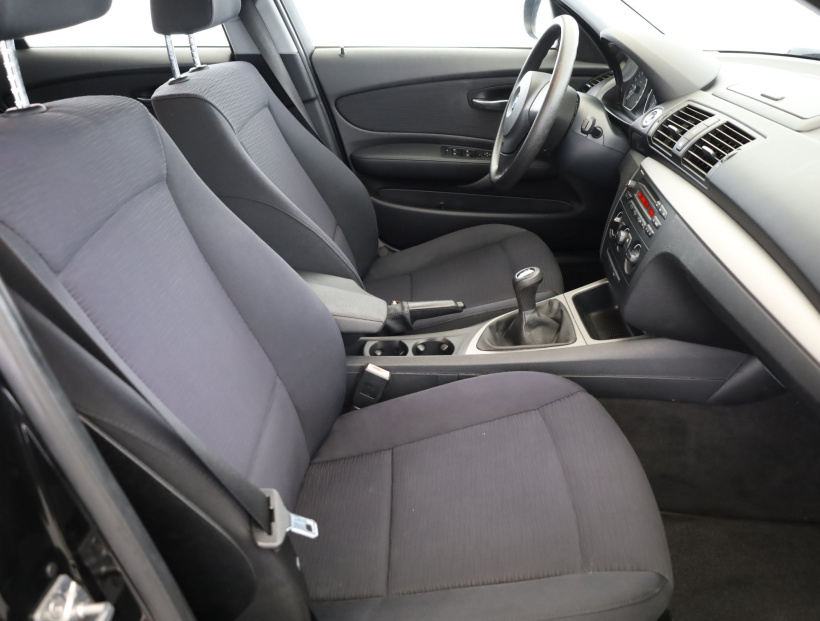 BMW 1, 2010
