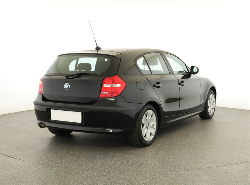 BMW 1, 2010