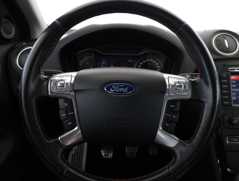 Ford Mondeo, 2013