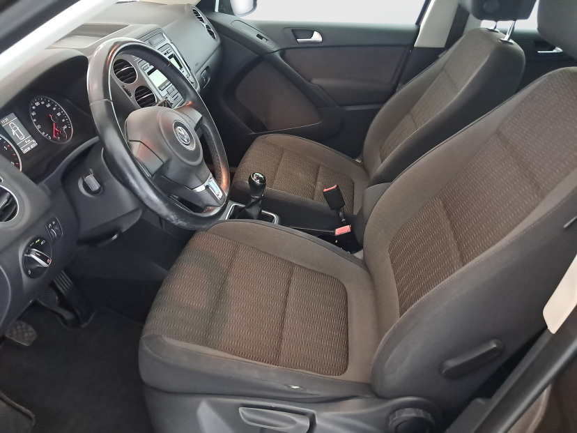 Volkswagen Tiguan, 2012