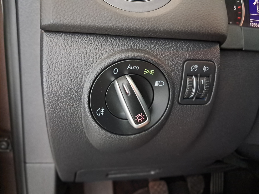 Volkswagen Tiguan, 2012