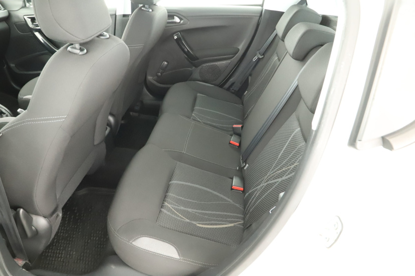 Peugeot 208, 2014