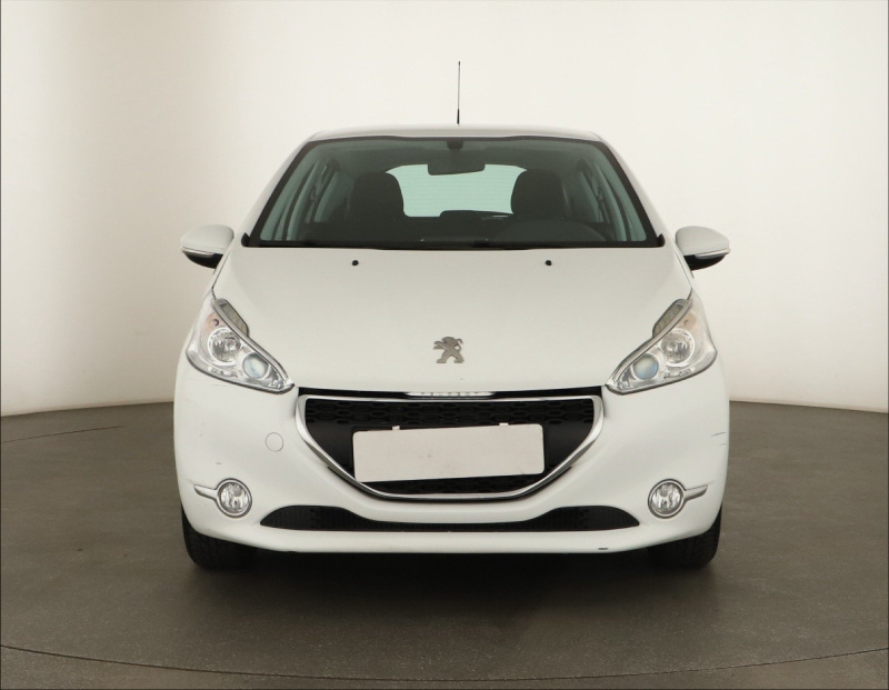 Peugeot 208, 2014