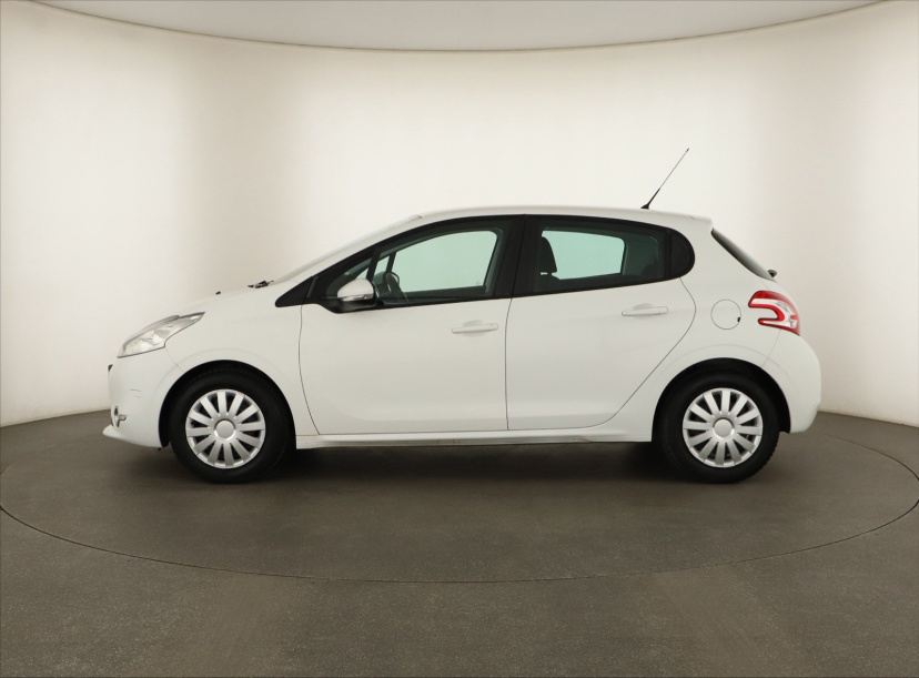 Peugeot 208, 2014
