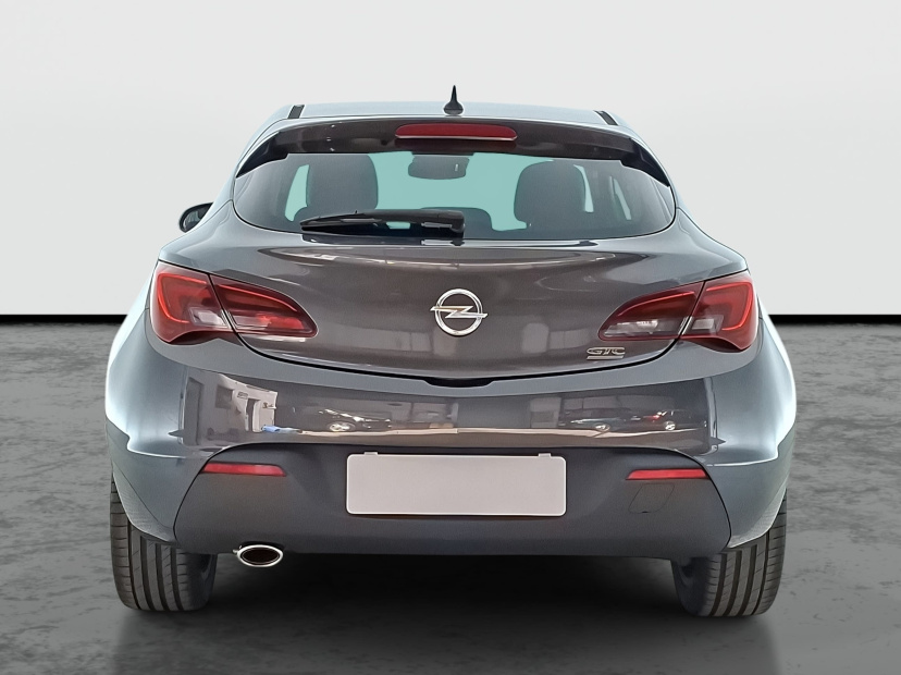 Opel Astra, 2011