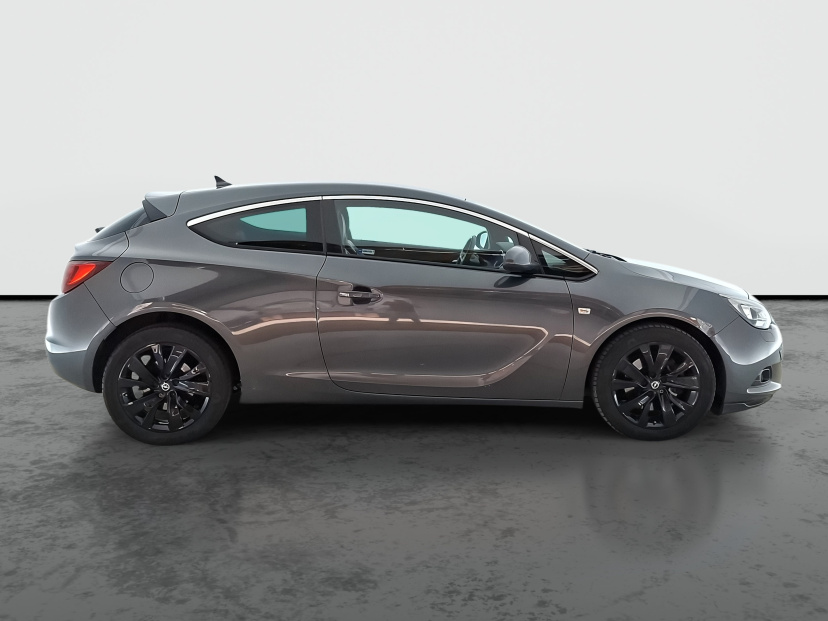 Opel Astra, 2011