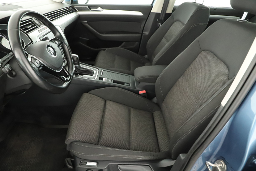 Volkswagen Passat, 2015
