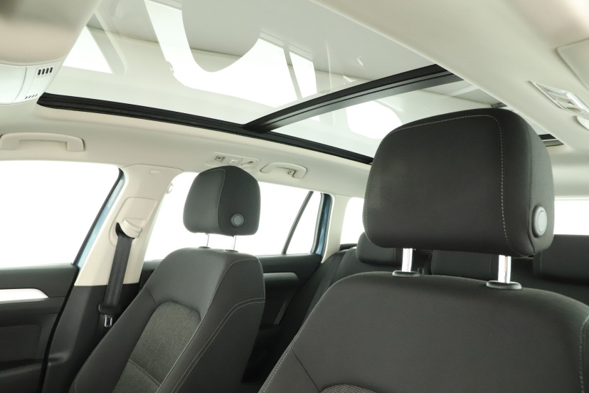 Volkswagen Passat, 2015