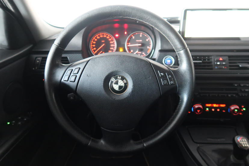 BMW 3, 2010