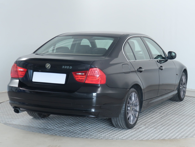 BMW 3, 2010