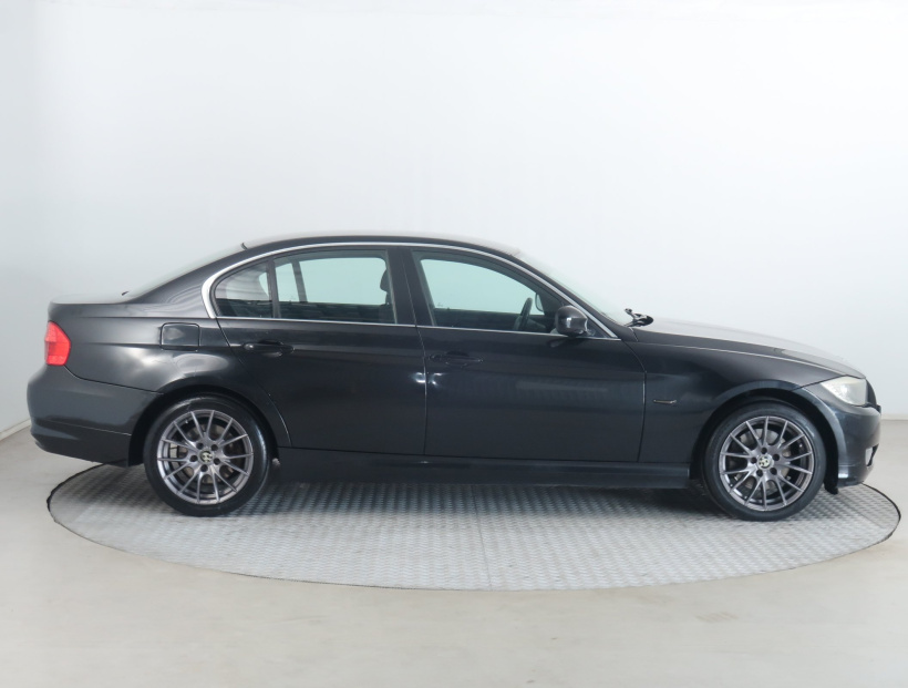 BMW 3, 2010