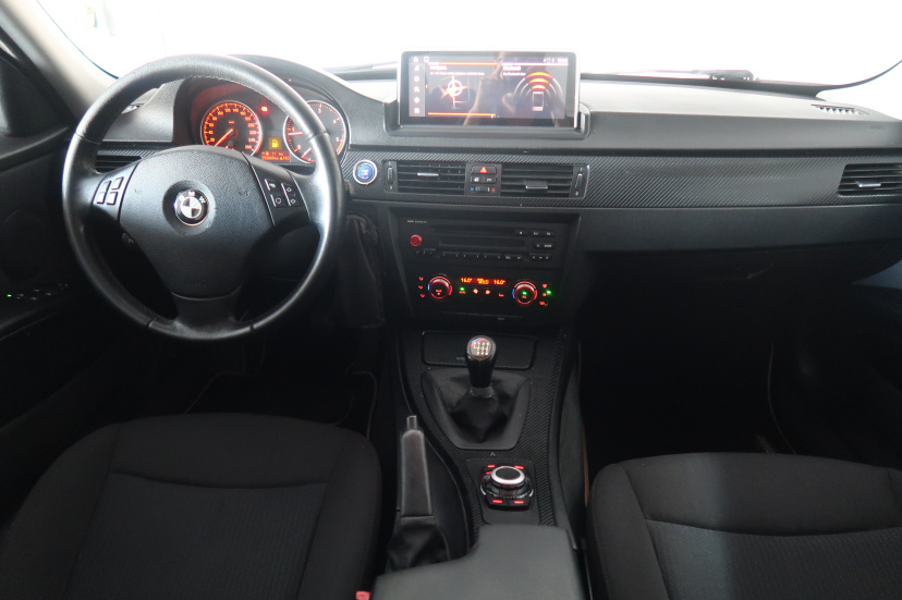 BMW 3, 2010