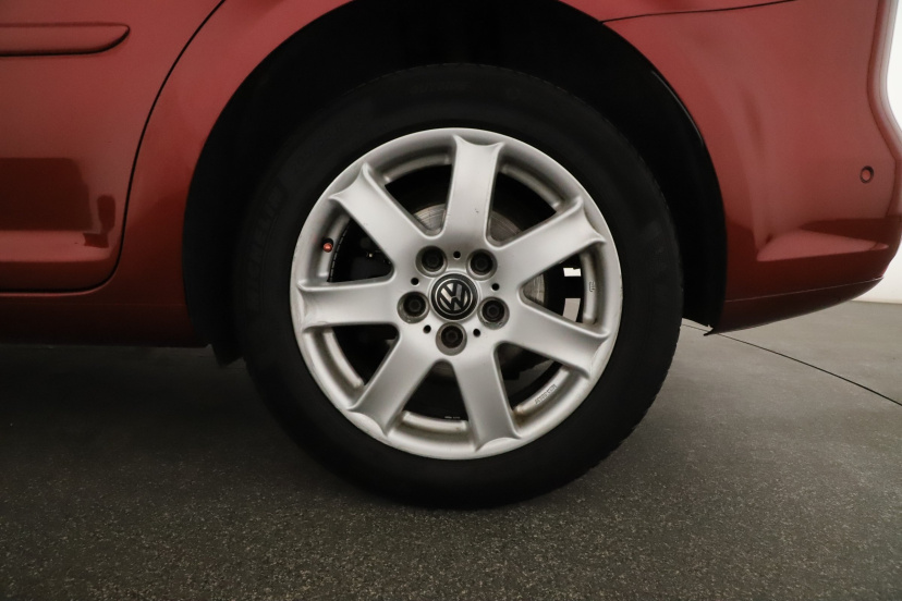 Volkswagen Touran, 2011