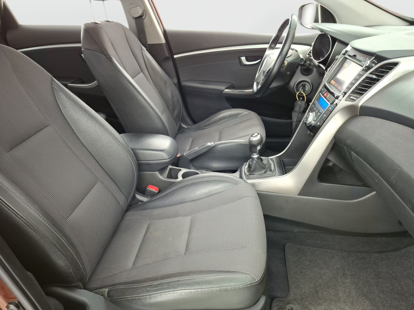 Hyundai i30, 2012
