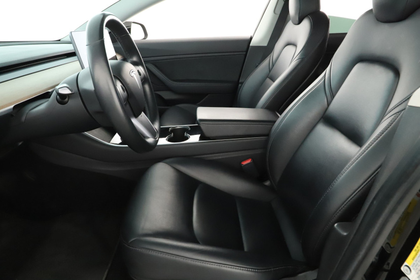 Tesla Model 3, 2019