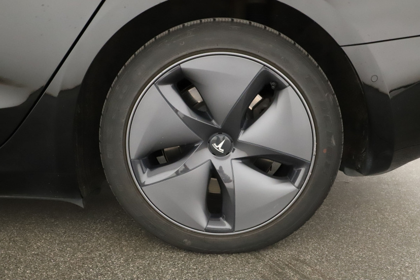 Tesla Model 3, 2019