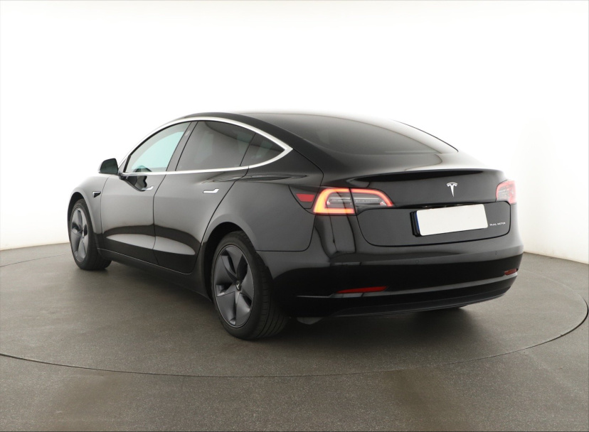 Tesla Model 3, 2019
