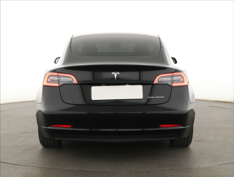 Tesla Model 3, 2019