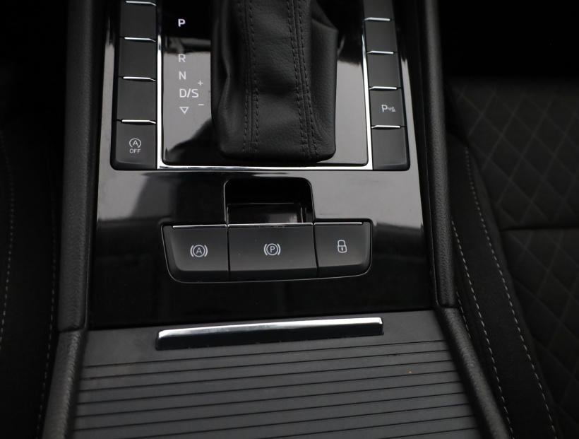 Škoda Superb, 2016