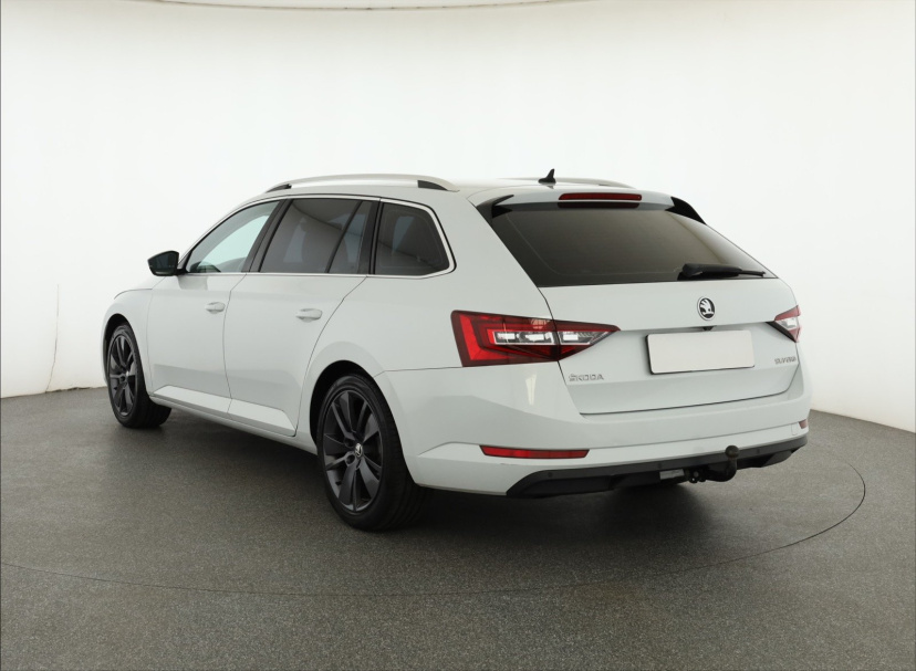 Škoda Superb, 2016
