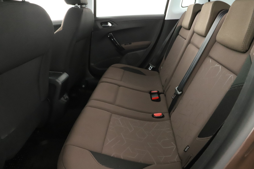 Peugeot 2008, 2013