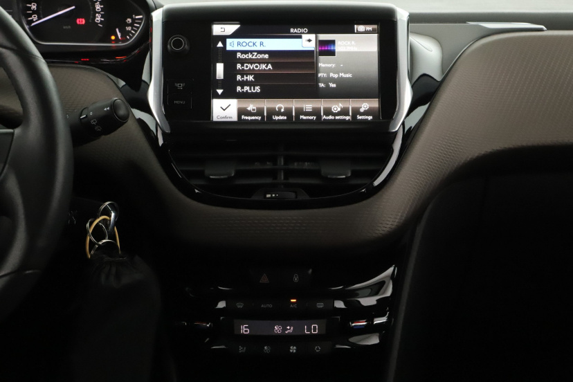 Peugeot 2008, 2013