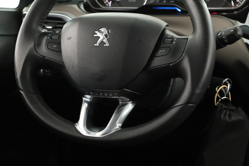 Peugeot 2008, 2013