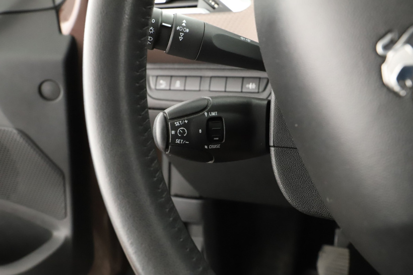 Peugeot 2008, 2013