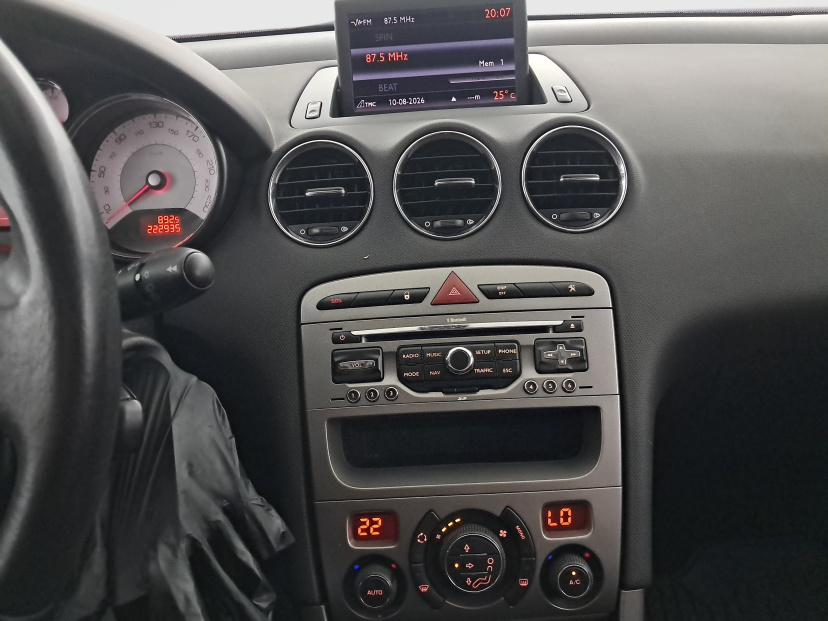 Peugeot 308, 2011