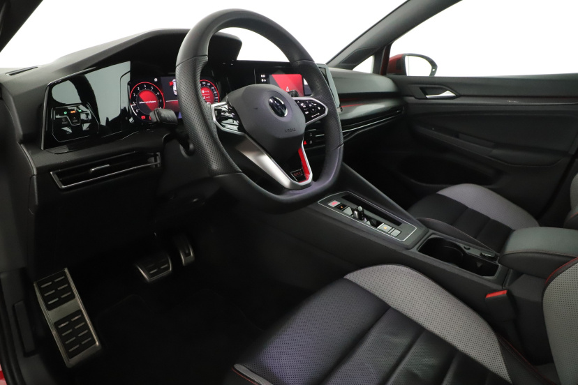 Volkswagen Golf, 2022