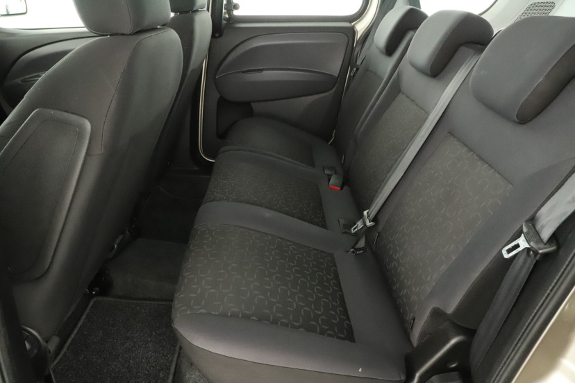 Fiat Doblo, 2011