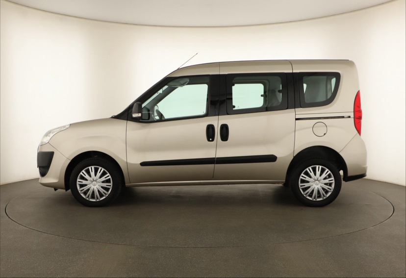 Fiat Doblo, 2011