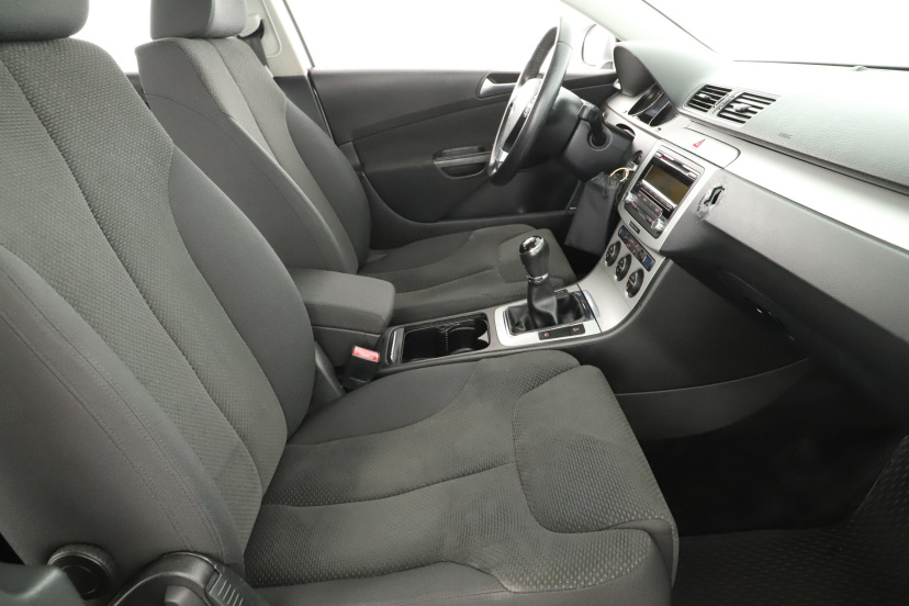Volkswagen Passat, 2009