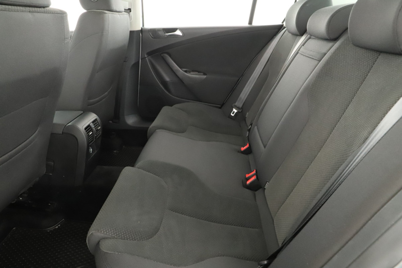 Volkswagen Passat, 2009