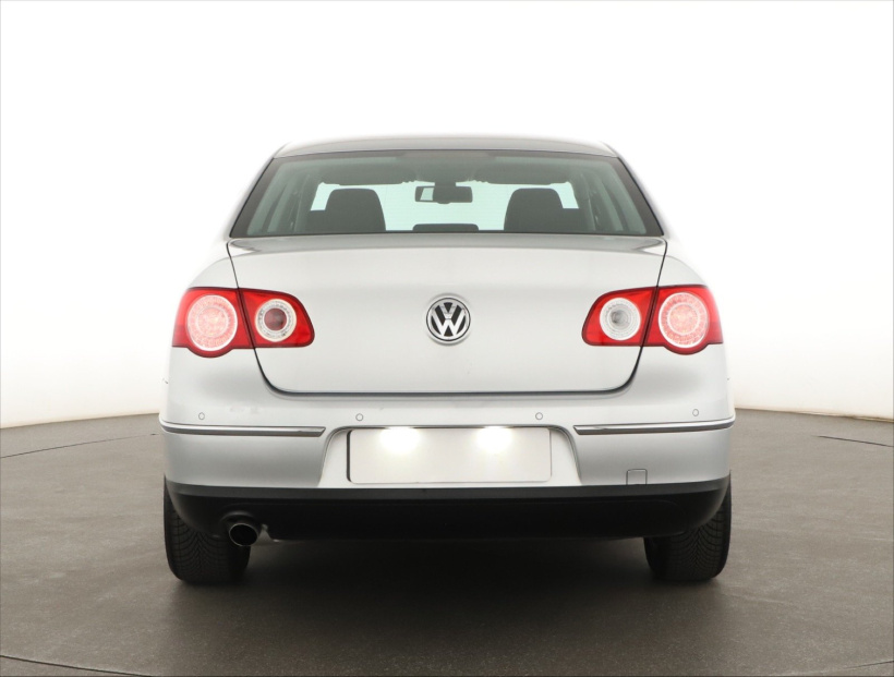 Volkswagen Passat, 2009