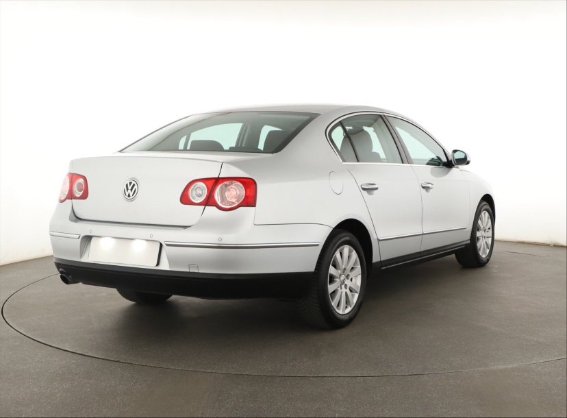 Volkswagen Passat, 2009